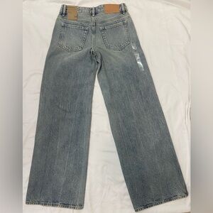 NWT PacSun Washed Blue Denim Jeans with Branded Button, Size 23​